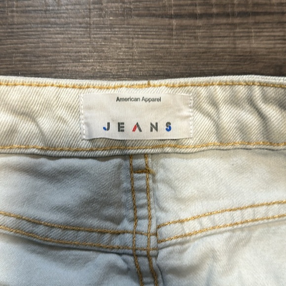 American Apparel JEANS - Light Wash Denim Mini Skirt - Picture 3 of 8